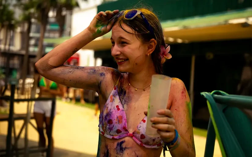 Holi Foam Party im Queen Vic – Farbe, Schaum & pure Eskalation